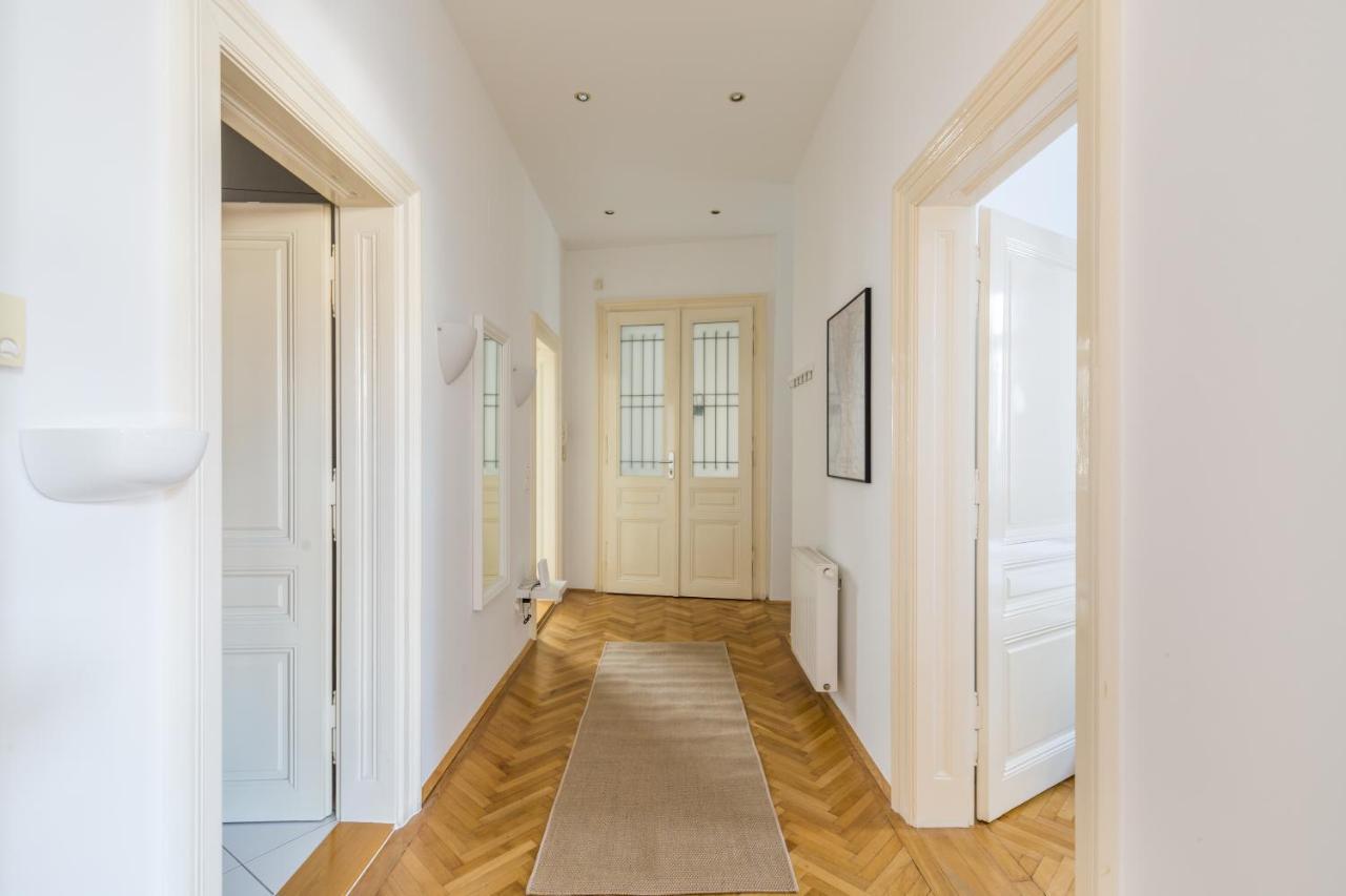 Grand Viennese Residence Exterior photo